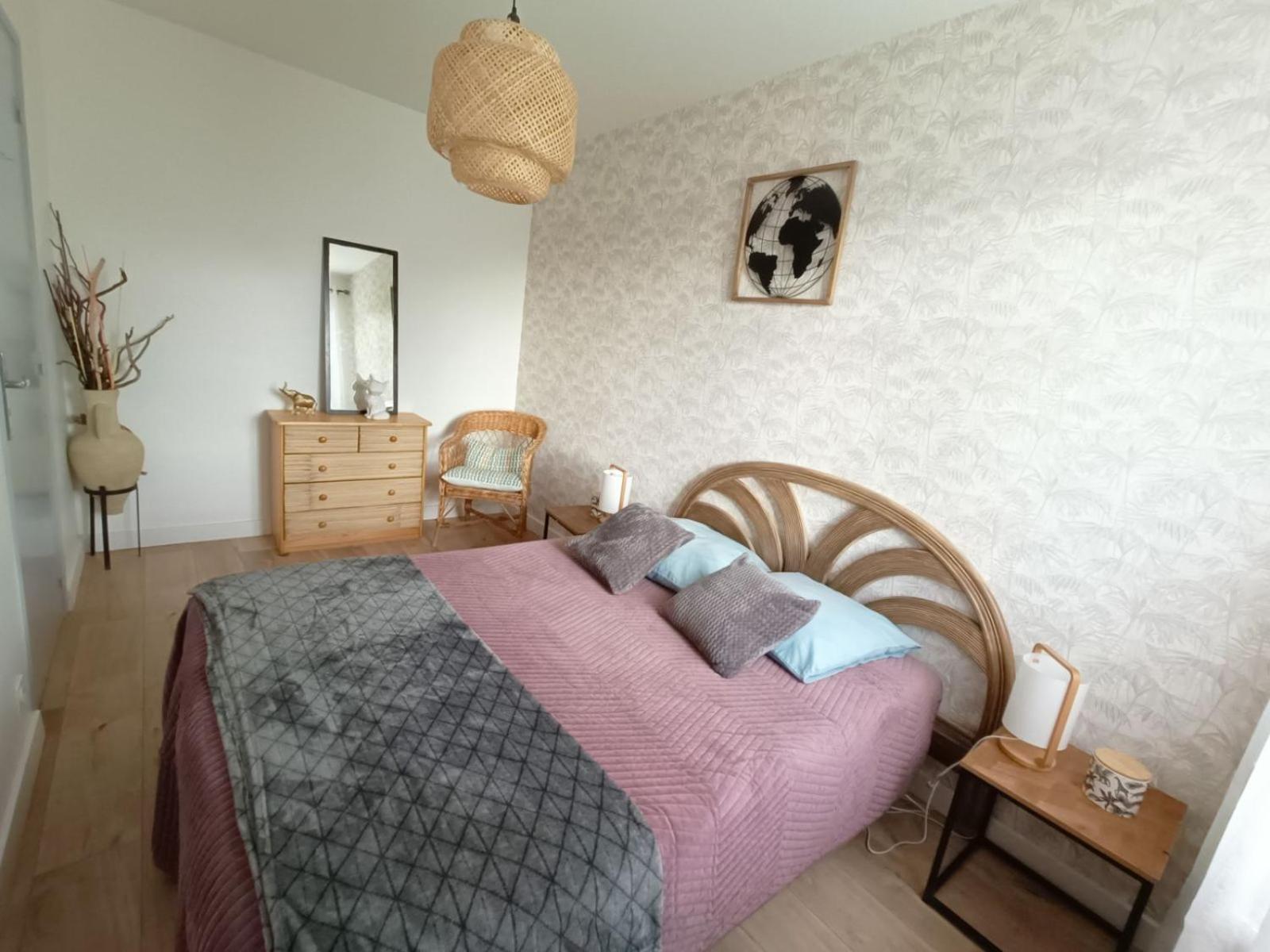 Appartement Design Avec Piscine Динь-ле-Бен Экстерьер фото
